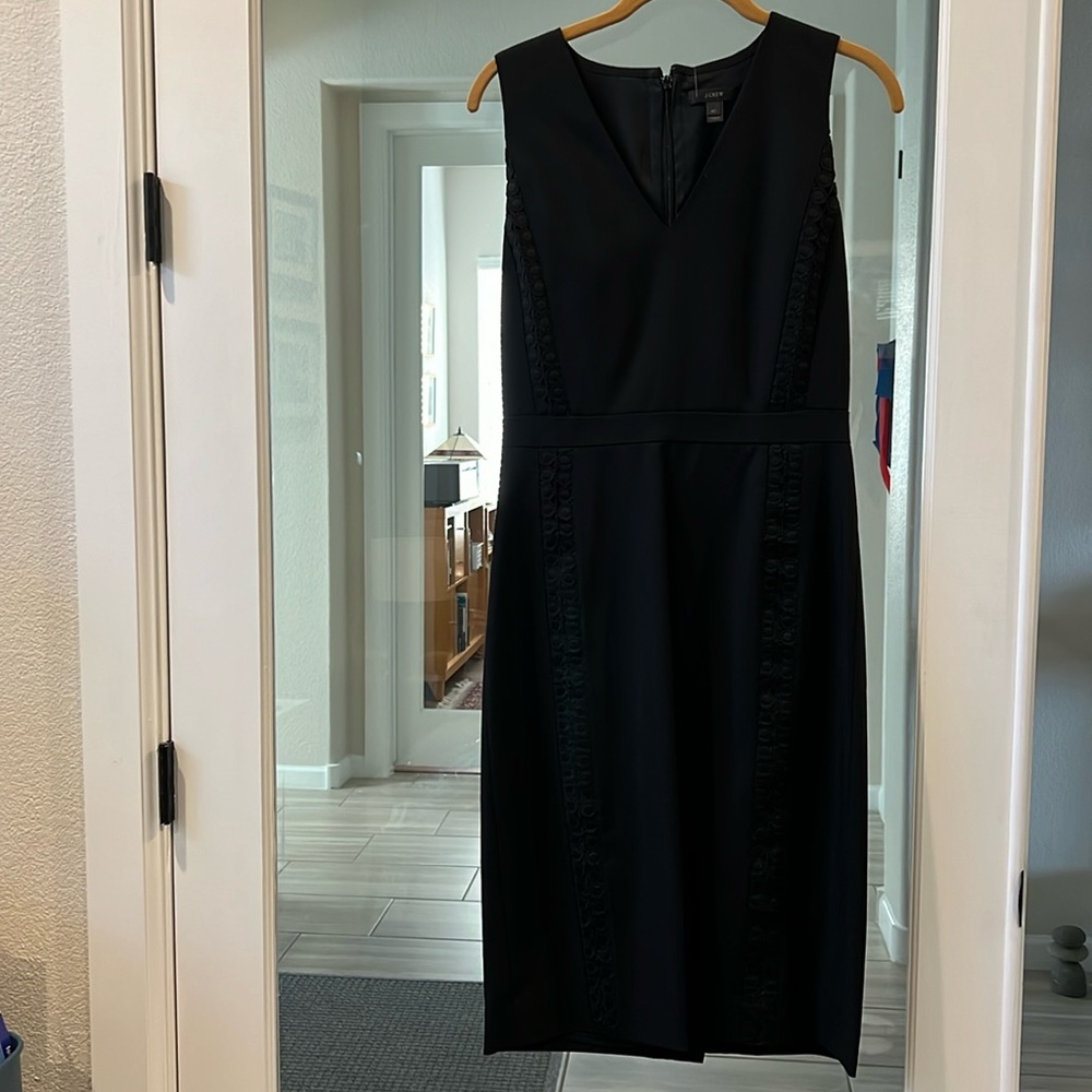J Crew NWT Sleeveless Black Wool V-neck Dress w Inset Embroidery Detail Size 4T